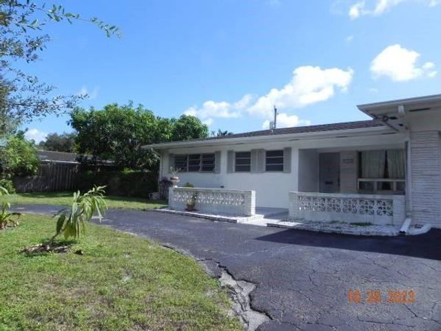 819 N Highland Drive, Hollywood, FL 33021