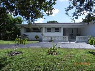 819 N Highland Drive, Hollywood, FL 33021