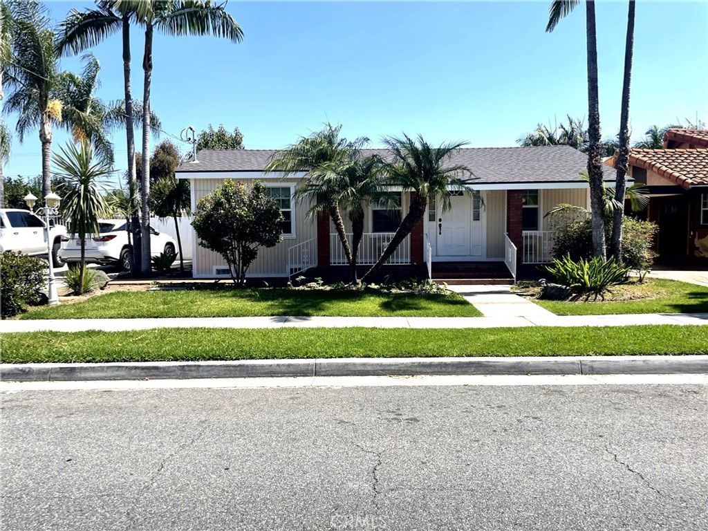 9488 Foster, Bellflower, CA 90706