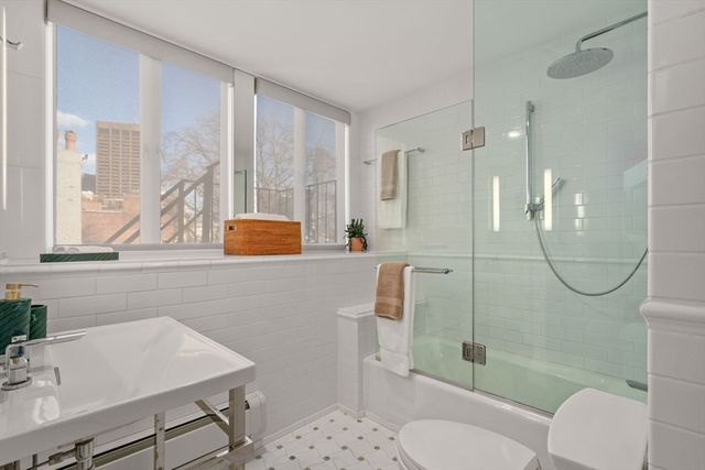 40-42 Mount Vernon St 5A, Boston, MA 02108