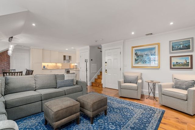 40-42 Mount Vernon St 5A, Boston, MA 02108