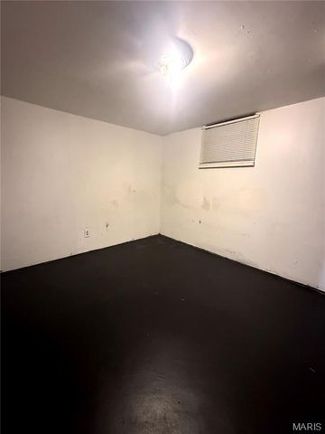5651 Highland Avenue, St Louis, MO 63112