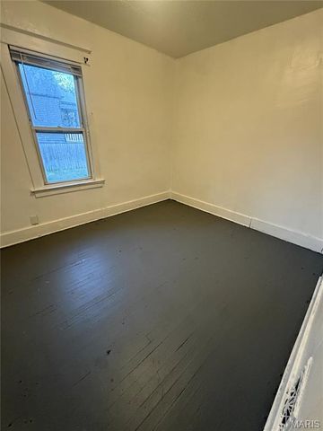 5651 Highland Avenue, St Louis, MO 63112