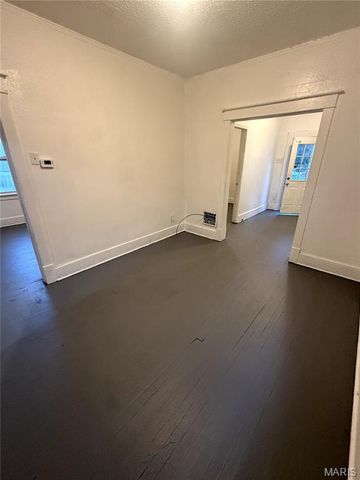 5651 Highland Avenue, St Louis, MO 63112