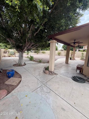 312 W ANGELA Drive, Phoenix, AZ 85023