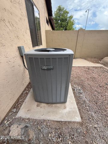 312 W ANGELA Drive, Phoenix, AZ 85023