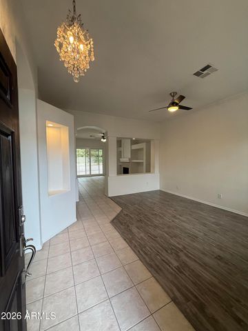 312 W ANGELA Drive, Phoenix, AZ 85023