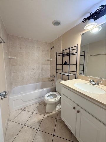 100 E KENTUCKY AVENUE A106, Deland, FL 32724