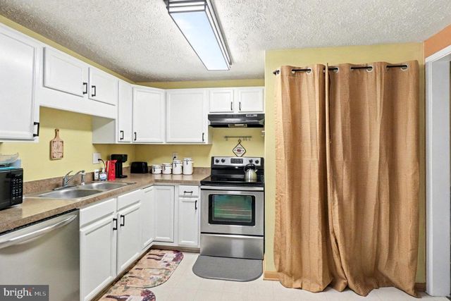 296 DEVON DR, Ruther Glen, VA 22546