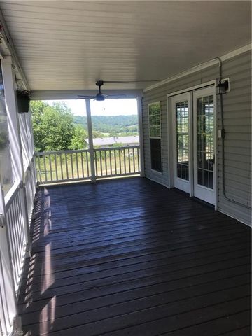 1044 Bunnie Trail, Hamptonville, NC 27020