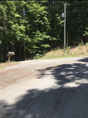 1044 Bunnie Trail, Hamptonville, NC 27020
