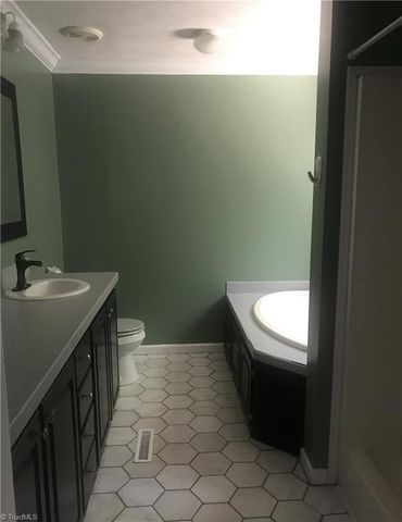 1044 Bunnie Trail, Hamptonville, NC 27020