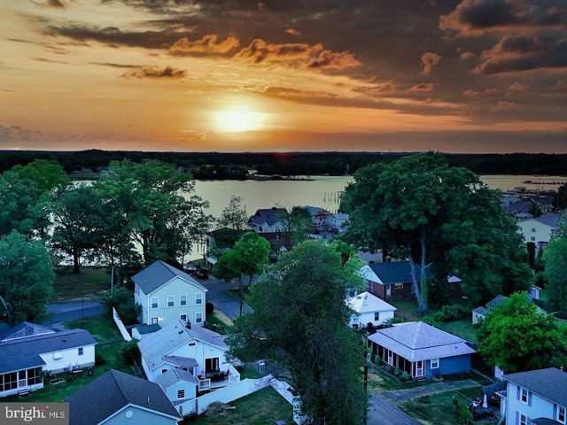312 VERNON ST, Colonial Beach, VA 22443