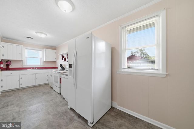 312 VERNON ST, Colonial Beach, VA 22443