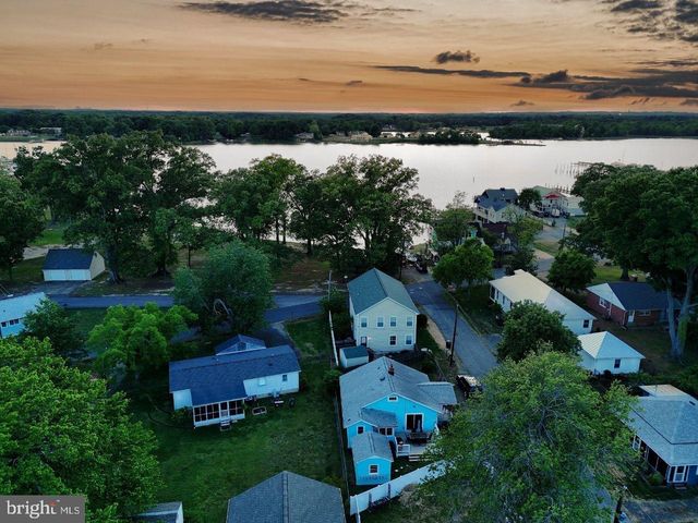 312 VERNON ST, Colonial Beach, VA 22443