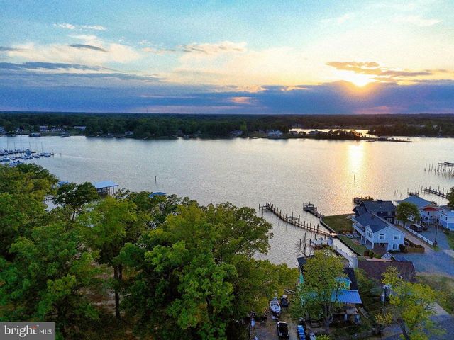 312 VERNON ST, Colonial Beach, VA 22443