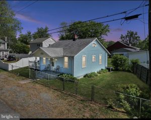 312 VERNON ST, Colonial Beach, VA 22443