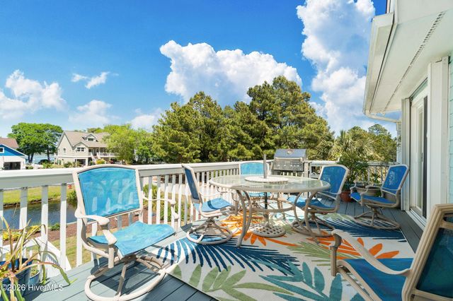 330 Cape Lookout Loop, Emerald Isle, NC 28594