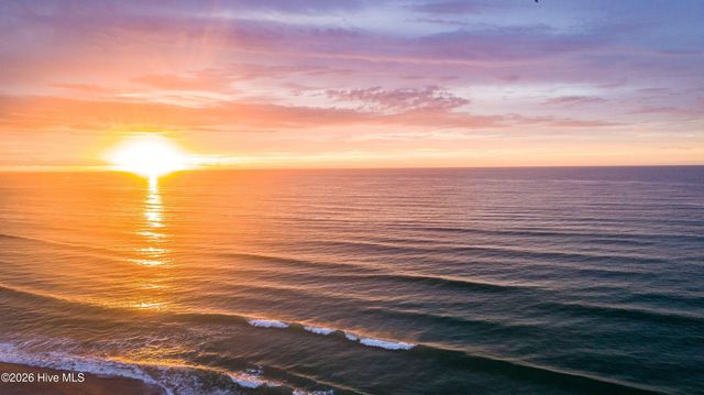 330 Cape Lookout Loop, Emerald Isle, NC 28594