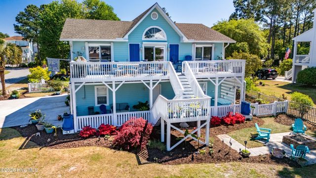330 Cape Lookout Loop, Emerald Isle, NC 28594