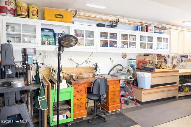 330 Cape Lookout Loop, Emerald Isle, NC 28594