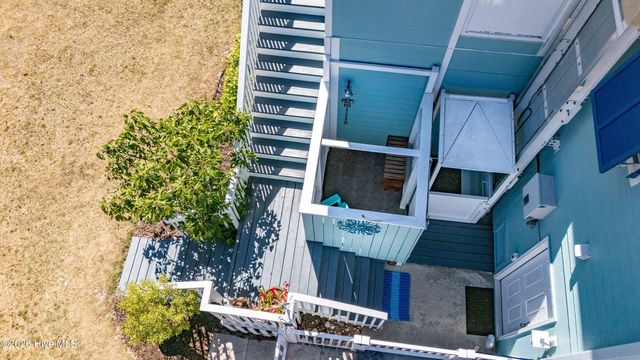 330 Cape Lookout Loop, Emerald Isle, NC 28594