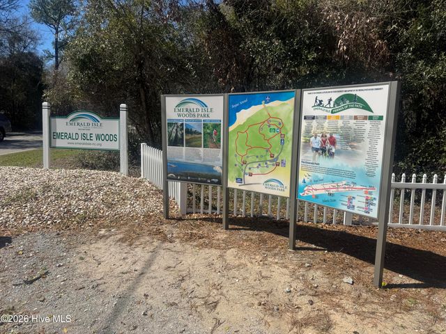 330 Cape Lookout Loop, Emerald Isle, NC 28594