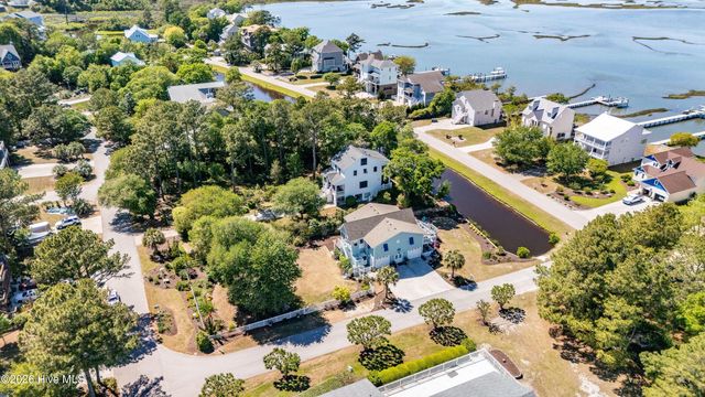 330 Cape Lookout Loop, Emerald Isle, NC 28594