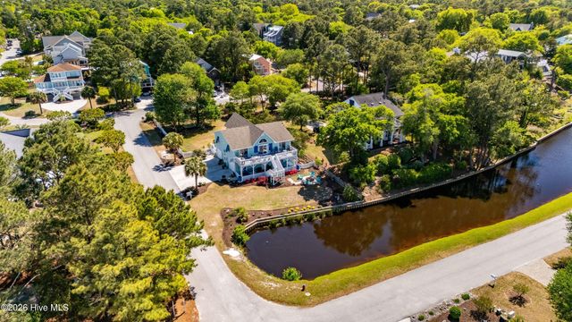 330 Cape Lookout Loop, Emerald Isle, NC 28594