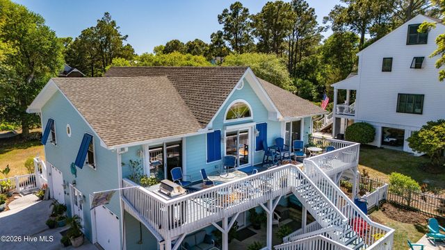 330 Cape Lookout Loop, Emerald Isle, NC 28594
