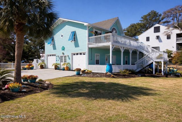 330 Cape Lookout Loop, Emerald Isle, NC 28594