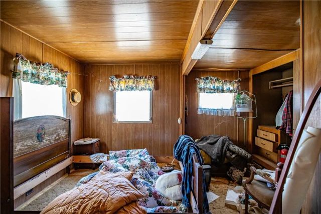 2035 230th West, Rosamond, CA 93560