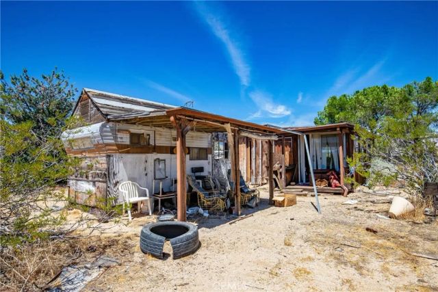 2035 230th West, Rosamond, CA 93560