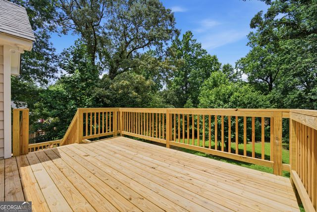 6231 Emerald Springs Drive, Acworth, GA 30102