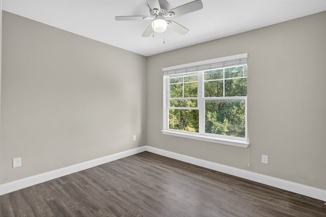 414 Fulton Street 100, Denton, TX 76201