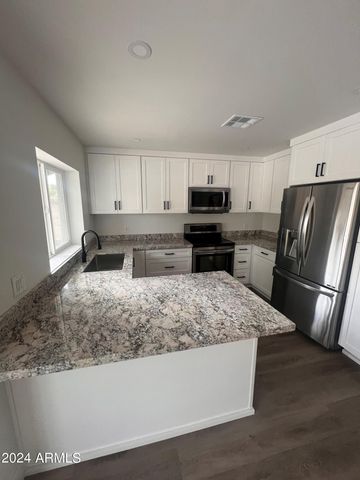 6530 S Farmer Avenue, Tempe, AZ 85283