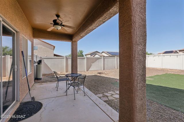 34695 S Discovery Lane, Red Rock, AZ 85145