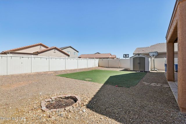 34695 S Discovery Lane, Red Rock, AZ 85145