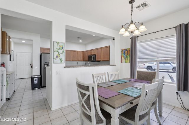 34695 S Discovery Lane, Red Rock, AZ 85145