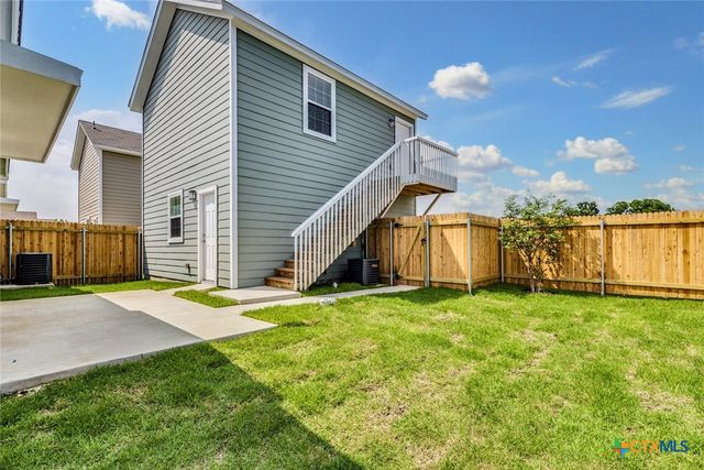 1628 Arbor Knot Drive, Kyle, TX 78640