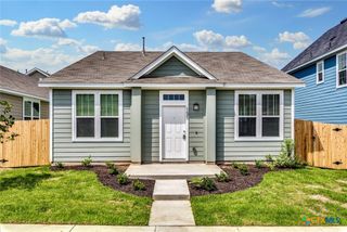 1628 Arbor Knot Drive, Kyle, TX 78640