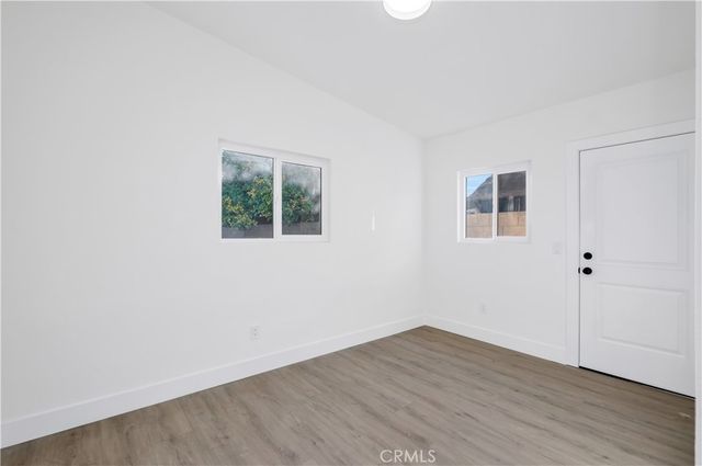 834 W 95th Street, Los Angeles, CA 90044