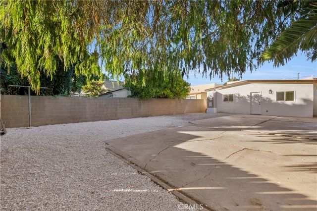 834 W 95th Street, Los Angeles, CA 90044