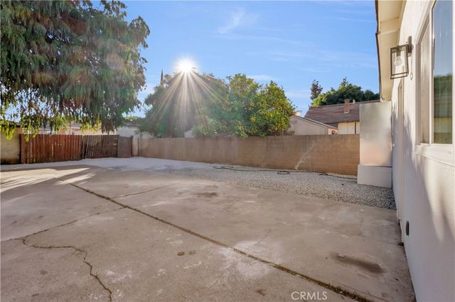 834 W 95th Street, Los Angeles, CA 90044