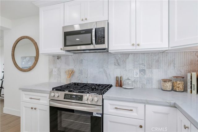 834 W 95th Street, Los Angeles, CA 90044