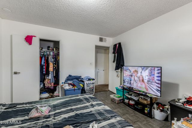 2344 E SCHOOL Drive, Phoenix, AZ 85040