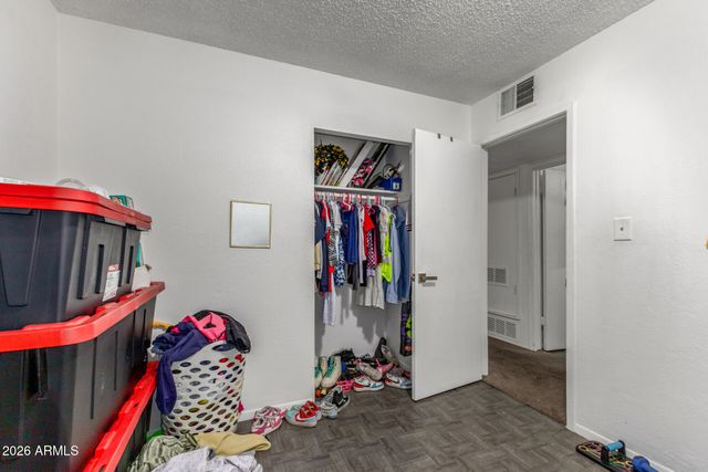 2344 E SCHOOL Drive, Phoenix, AZ 85040