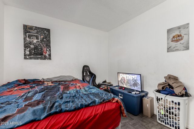 2344 E SCHOOL Drive, Phoenix, AZ 85040