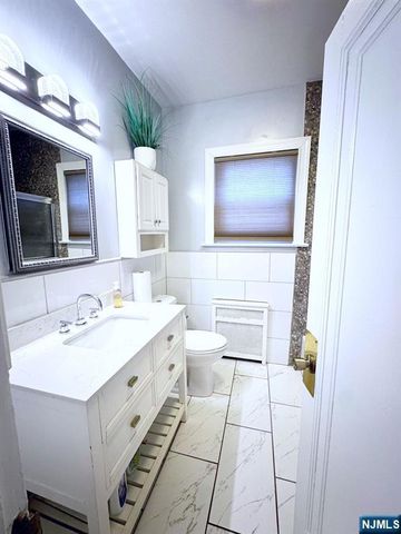 401 E 39th Street 1, Paterson, NJ 07504