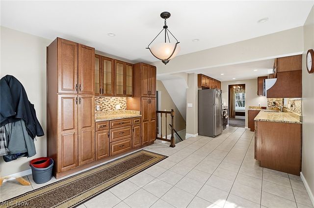 3619 W 148th Street, Cleveland, OH 44111